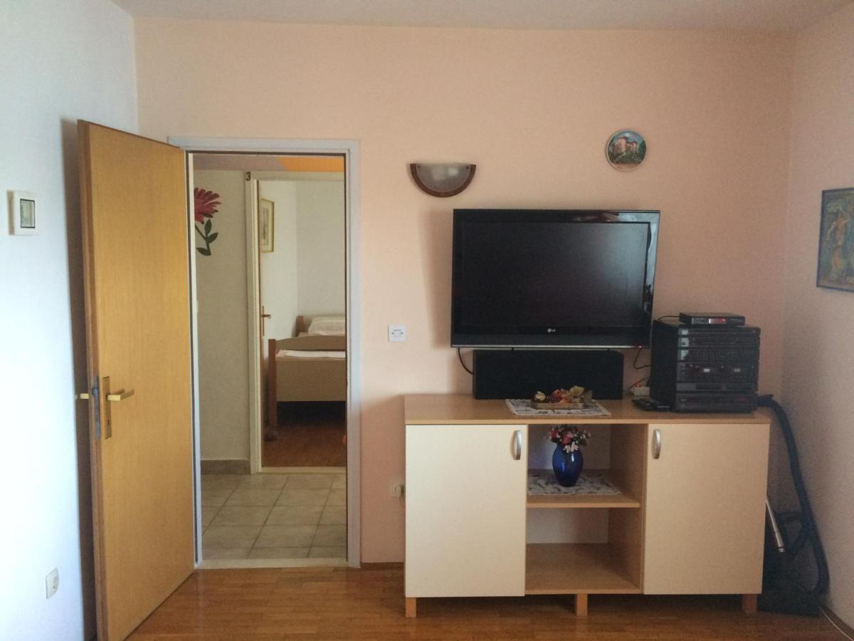 Apartments Tomovic Лумбарда Экстерьер фото